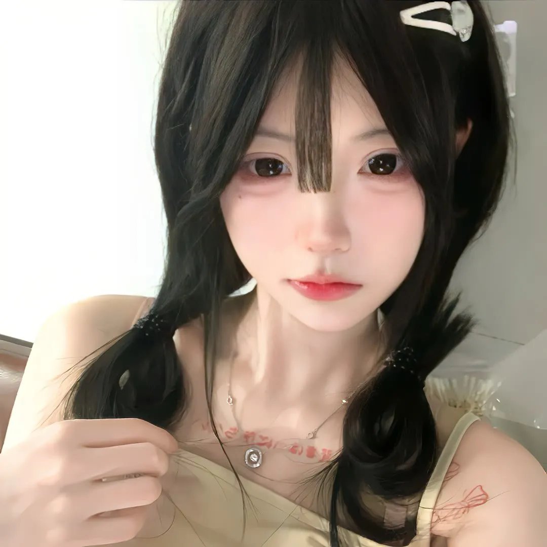 艾米丽·布莱尔的秘密